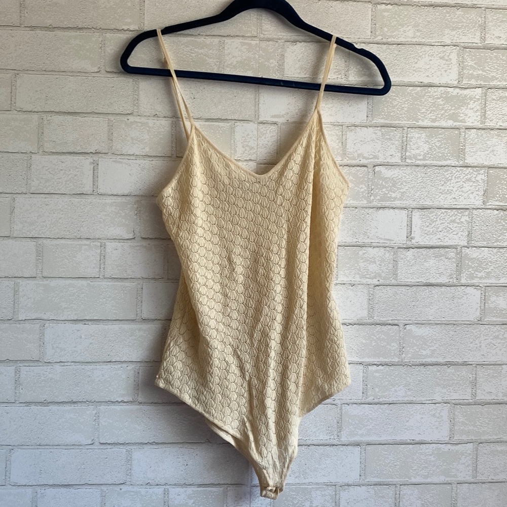 Zara Off White Lace V Neck Bodysuit